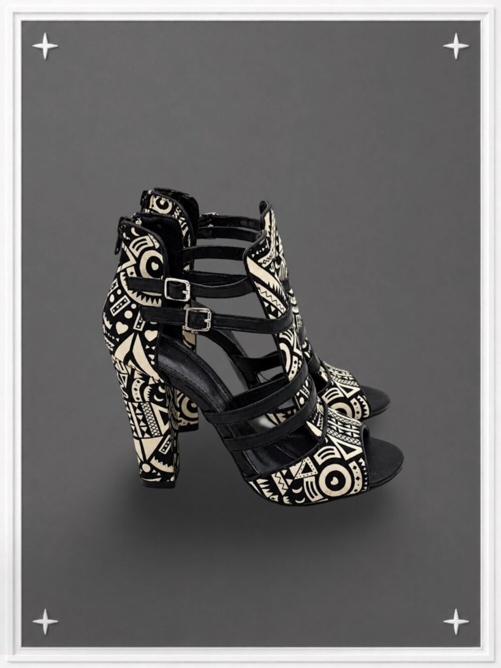 Vintage Y2K! Strappy Black/White Print Chunky Heels | Women's 6.5